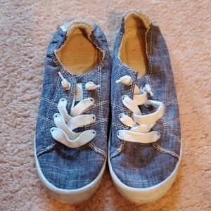 Roxy Bayshores Size 6.5